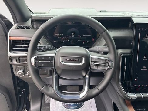 Used 2026 GMC Yukon XL Denali w/ Sun & Power Step Package AWD/4WD image 13