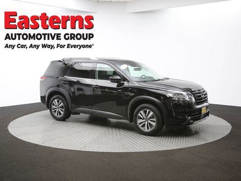 Used 2022 Nissan Pathfinder SL image 50