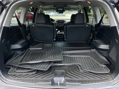 Used 2022 Honda Pilot Elite image 43