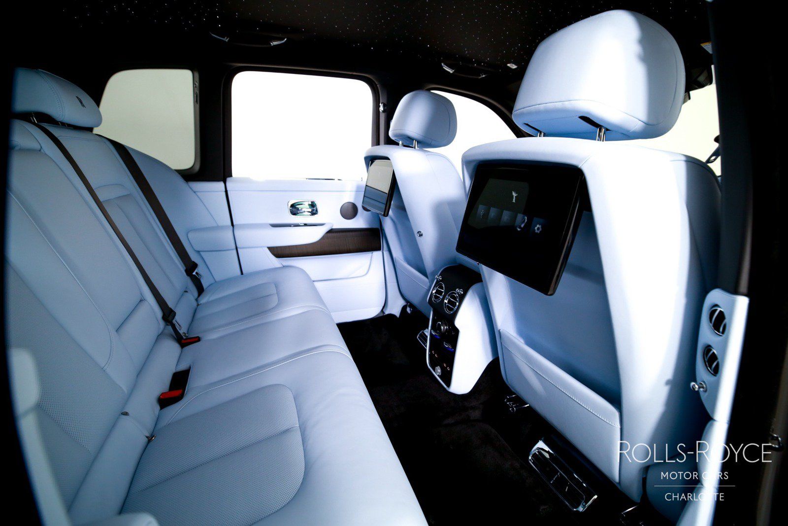 New 2027 Rolls-Royce Cullinan AWD/4WD image 31