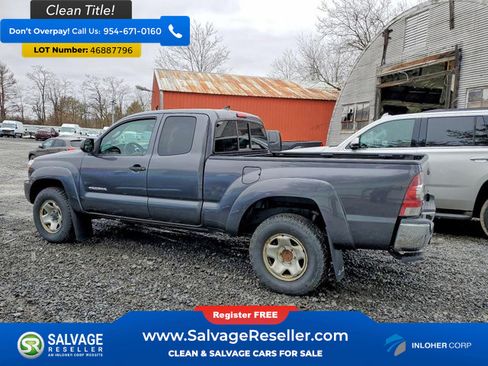 Used 2015 Toyota Tacoma 4x4 Access Cab V6 w/ SR5 Package image 3