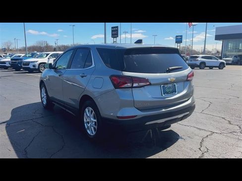 Used 2024 Chevrolet Equinox LT image 7