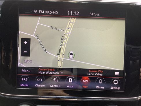 Used 2020 Jeep Grand Cherokee Altitude image 4