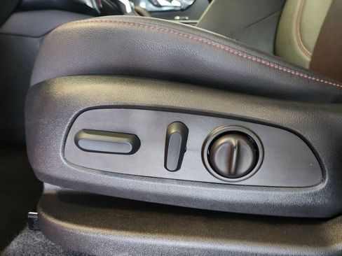 Used 2022 Chevrolet Blazer RS w/ Enhanced Convenience Package image 13