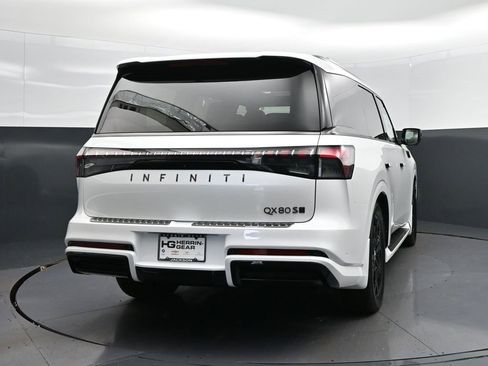 New 2026 INFINITI QX80 4WD w/ Sport Exterior Package image 7