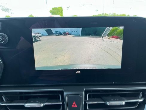 Used 2025 Chevrolet TrailBlazer LS w/ LS Convenience Package FWD image 26
