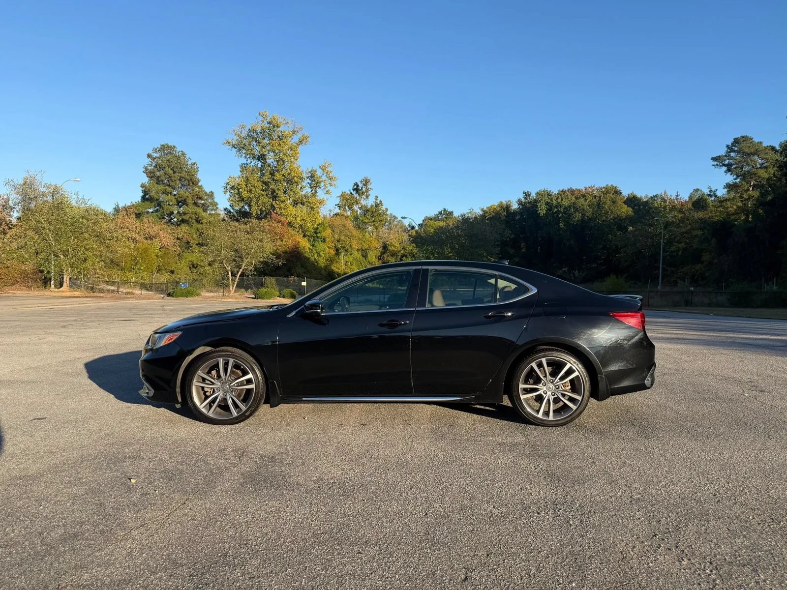 Used 2019 Acura TLX w/ Advance Package FWD image 2
