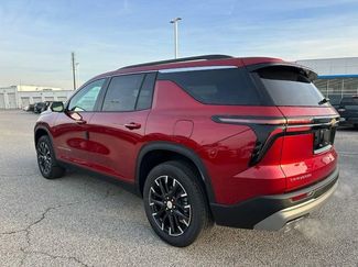 New 2026 Chevrolet Traverse LT w/ Sun and Wheel Package video 3