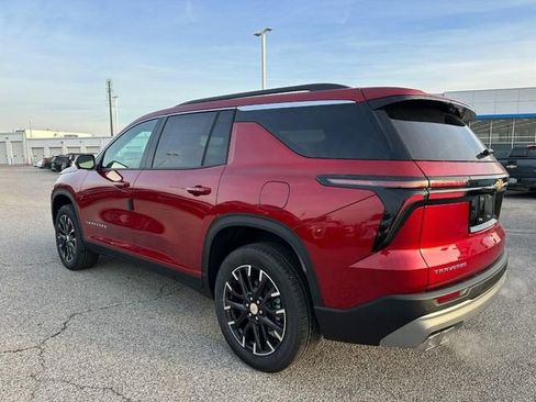 New 2026 Chevrolet Traverse LT w/ Sun and Wheel Package image 3