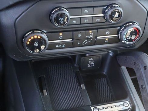 New 2026 Ford Bronco Badlands AWD/4WD image 29