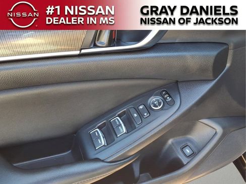 Used 2022 Honda Accord Sport Special Edition image 10