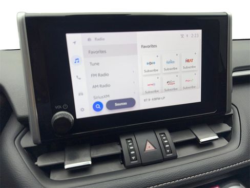 Used 2024 Toyota RAV4 XLE Premium image 64