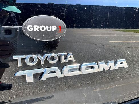 Used 2013 Toyota Tacoma 4x4 Double Cab w/ Limited Pkg image 33