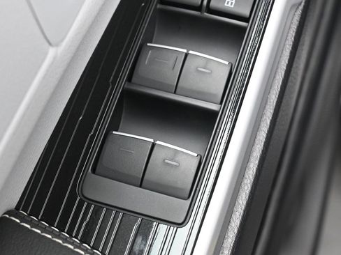 Certified 2026 Toyota Sienna XSE image 13