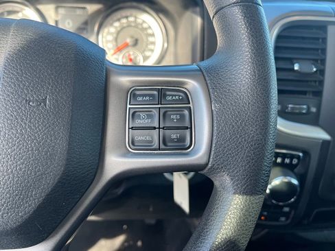 Used 2024 RAM 1500 Classic SLT image 19