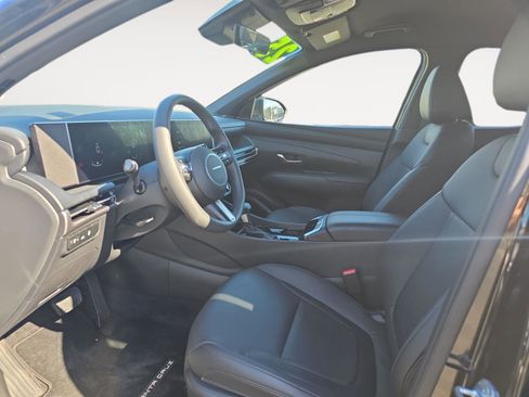 Certified 2025 Hyundai Santa Cruz SEL image 10