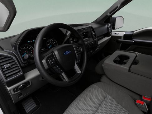 Used 2018 Ford F150 Platinum w/ Equipment Group 701A Luxury AWD/4WD image 40