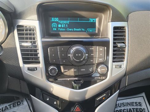 Used 2011 Chevrolet Cruze Eco FWD image 15