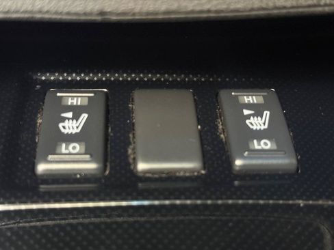 Used 2010 Nissan Maxima 3.5 SV w/ Cold Pkg FWD image 21