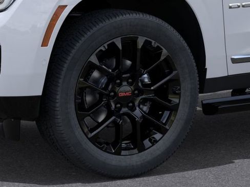 New 2026 GMC Yukon XL Denali AWD/4WD image 9