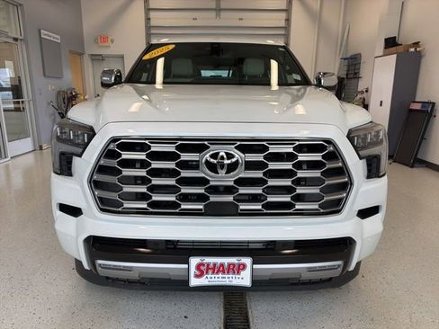 Used 2025 Toyota Sequoia Capstone AWD/4WD image 4
