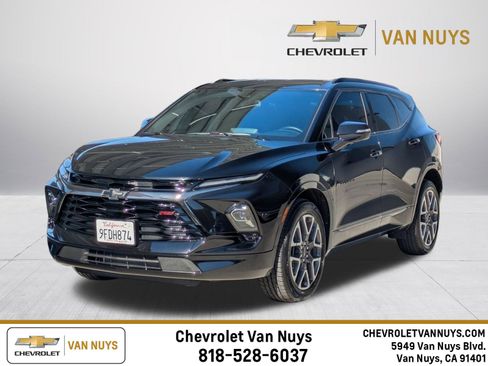 Used 2023 Chevrolet Blazer RS w/ LPO, Cargo Package FWD image 1