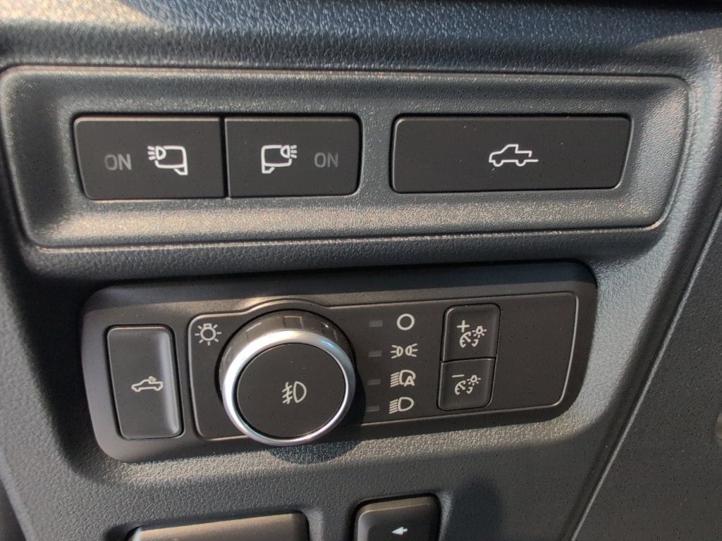 Used 2021 Ford F150 Lariat AWD/4WD image 14