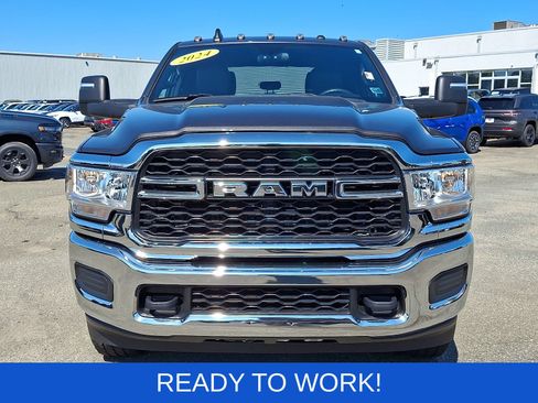 Used 2024 RAM 3500 Tradesman w/ Chrome Appearance Group AWD/4WD image 2