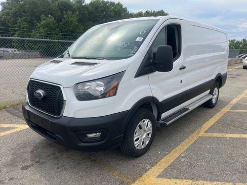 Used 2025 Ford Transit 250 Low Roof w/ Exterior Upgrade Package RWD image 4