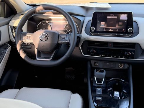 New 2026 Nissan Rogue Dark Armor image 9