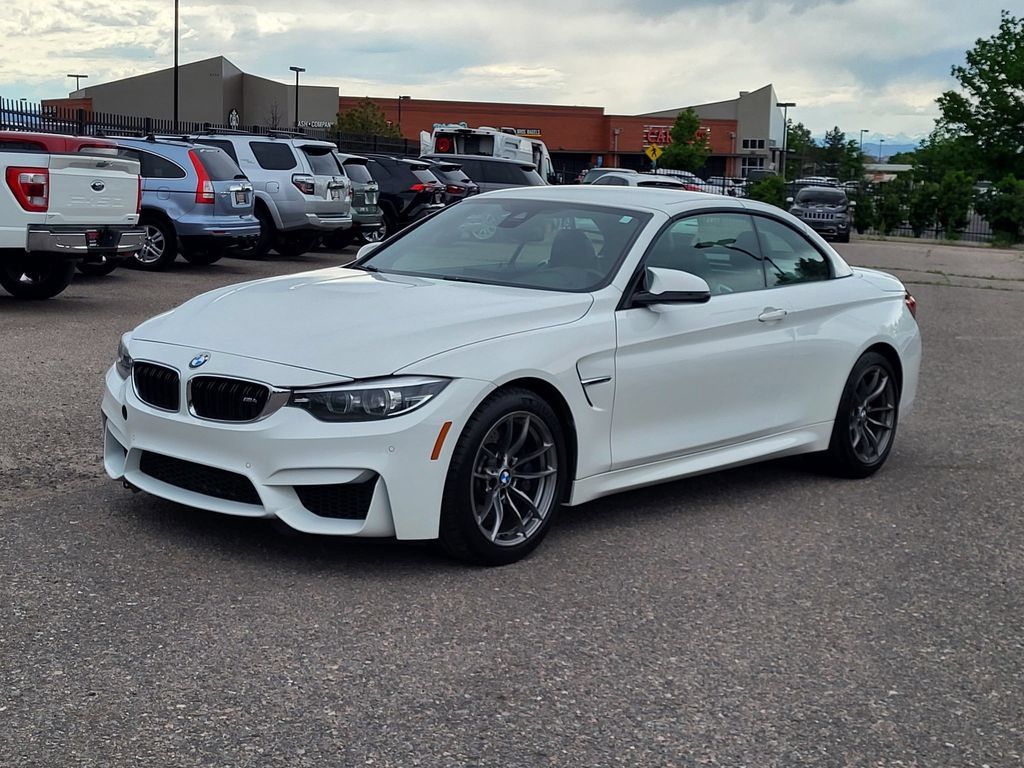 Used 2020 BMW M4 Convertible RWD image 4