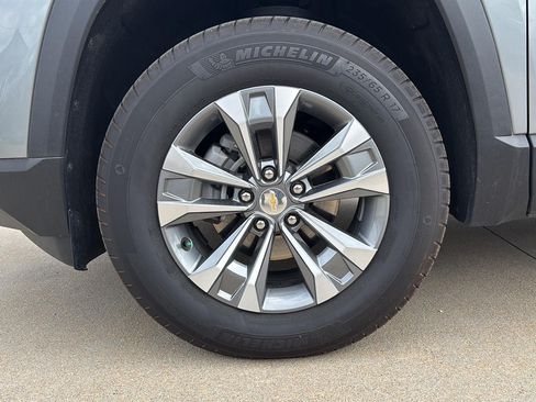 Used 2025 Chevrolet Equinox LT AWD/4WD image 30