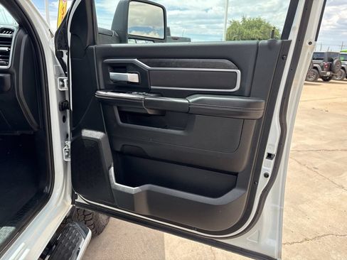 Used 2024 RAM 2500 Big Horn w/ Off Road Package AWD/4WD image 22