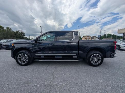 Used 2023 Chevrolet Silverado 1500 High Country AWD/4WD image 2