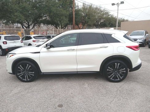 Used 2021 INFINITI QX50 Luxe w/ Appearance Package image 4