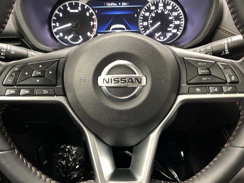 Certified 2023 Nissan Sentra SR w/ SR Premium Package image 15