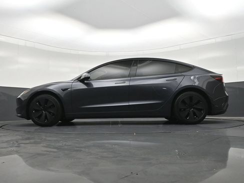 Used 2025 Tesla Model 3 Long Range RWD image 26