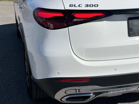 Certified 2025 Mercedes-Benz GLC 300 4MATIC image 9