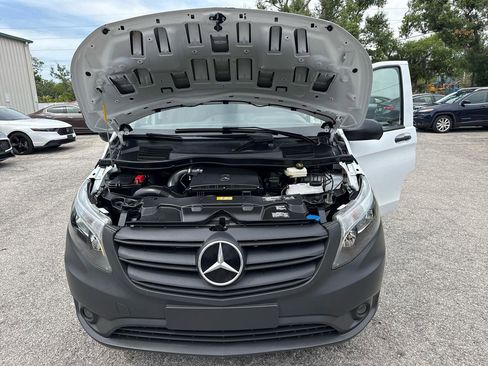 Used 2023 Mercedes-Benz Metris image 49