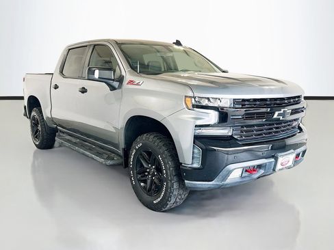 Used 2021 Chevrolet Silverado 1500 LT Trail Boss w/ Convenience Package II AWD/4WD image 3