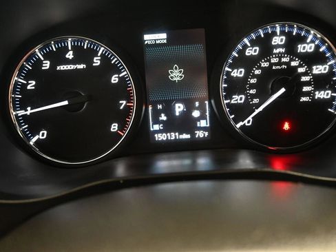 Used 2018 Mitsubishi Outlander SEL AWD/4WD image 16