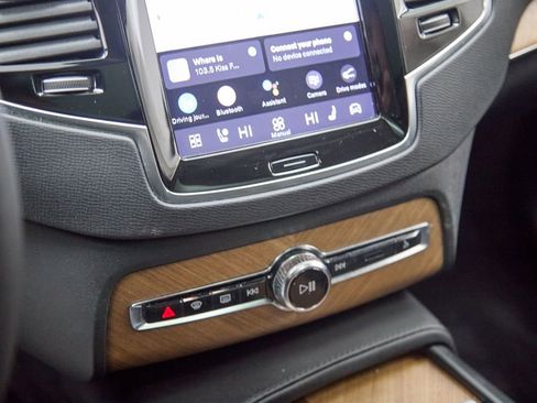 Certified 2023 Volvo XC90 B6 Plus w/ Protection Package Premier image 16