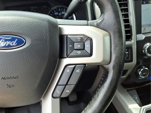 Used 2019 Ford F250 Lariat w/ Lariat Ultimate Package AWD/4WD image 16