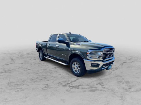 Used 2020 RAM 2500 Laramie AWD/4WD image 2