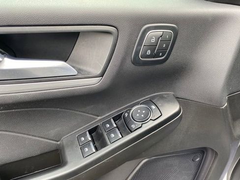 Used 2024 Ford Escape Platinum image 17