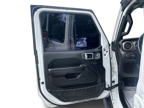 Used 2018 Jeep Wrangler Unlimited Sport S AWD/4WD image 25