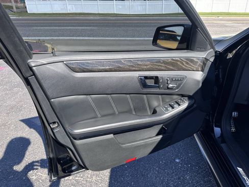 Used 2015 Mercedes-Benz E 63 AMG S-Model image 12