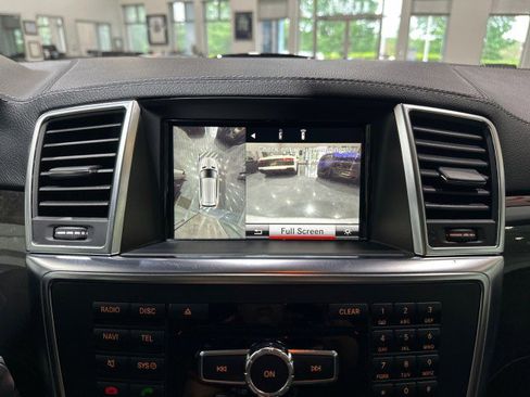 Used 2016 Mercedes-Benz GL 550 4MATIC image 65