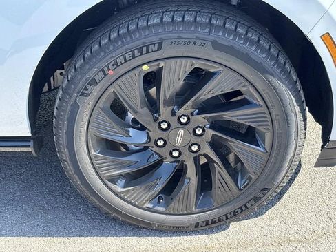 New 2026 Lincoln Navigator Reserve AWD/4WD image 9