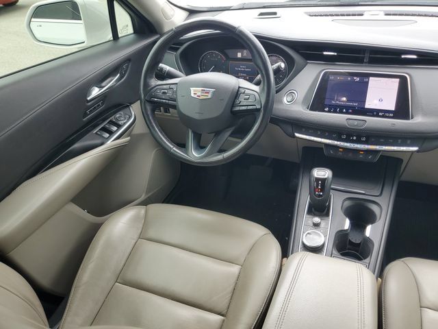 Used 2019 Cadillac XT4 Premium Luxury w/ Cold Weather Package AWD/4WD image 15